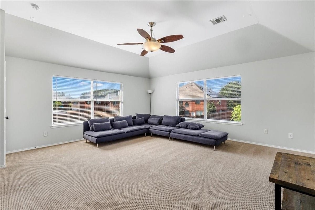 1121 London Drive - Photo 39