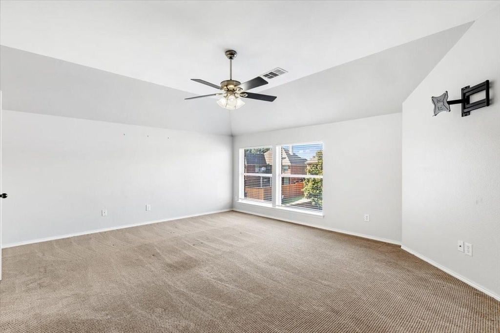 1121 London Drive - Photo 26