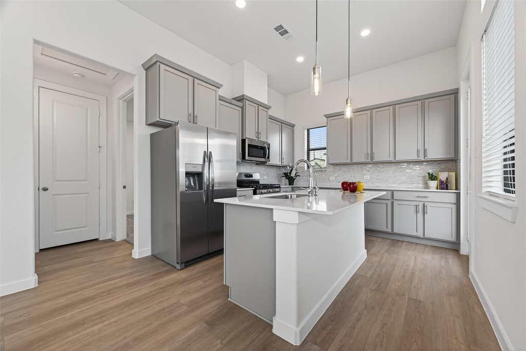 1213 Mercantile Street - Photo 12