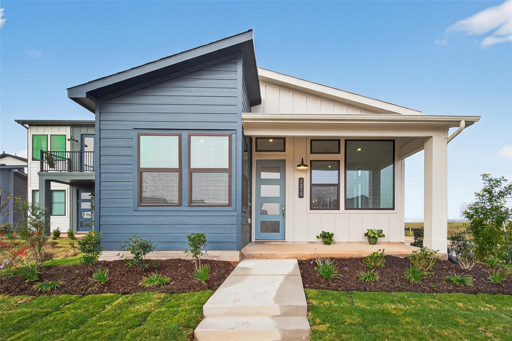 1213 Mercantile Street - Photo 0