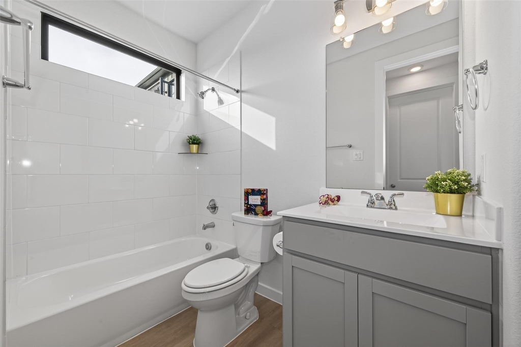 1213 Mercantile Street - Photo 29