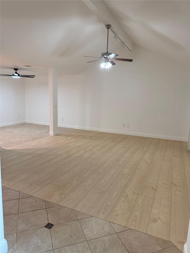 3207 E Heatherock Circle - Photo 6