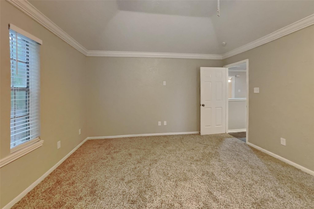 18807 Sandia Pines Drive - Photo 10