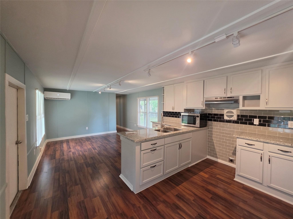6426 W Bend Street - Photo 1