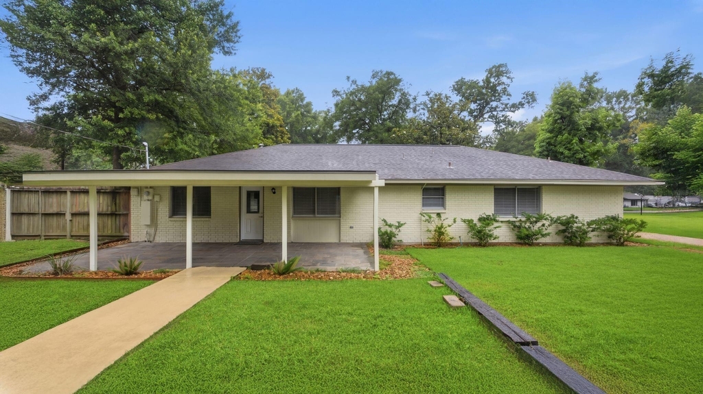 1511 Sungail Drive - Photo 39