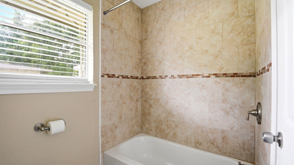 1511 Sungail Drive - Photo 25