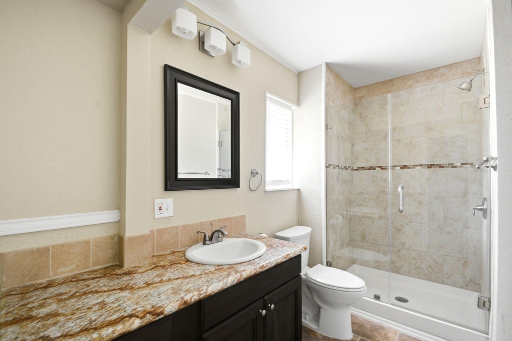 1511 Sungail Drive - Photo 32