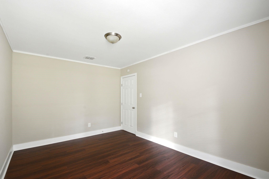 1511 Sungail Drive - Photo 28