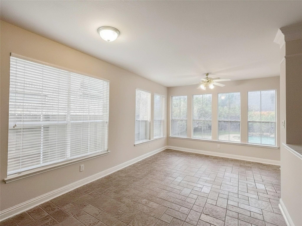 5547 Cranston Court - Photo 14