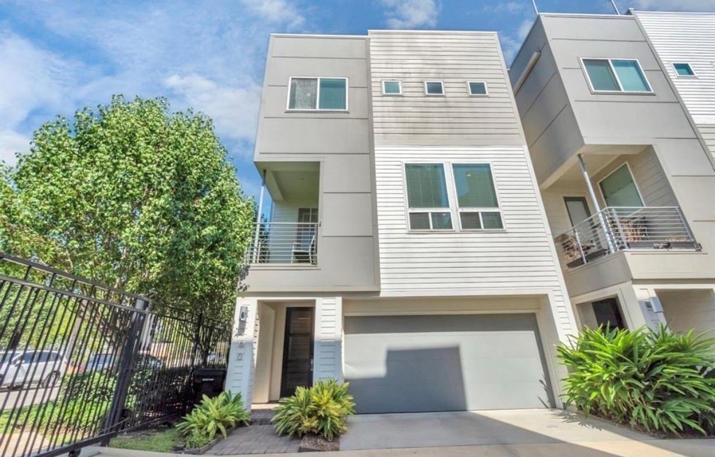 360 Eado Park Circle - Photo 0
