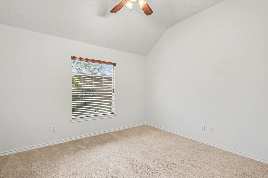 16434 Redcrest Drive - Photo 18