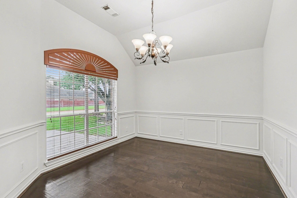 16434 Redcrest Drive - Photo 15