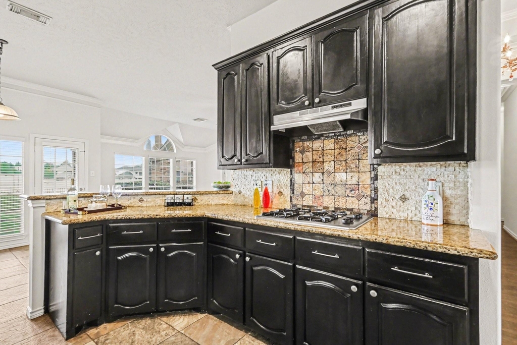 16434 Redcrest Drive - Photo 11