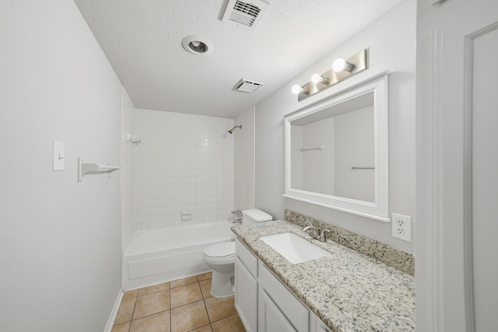 9036 Kerrwood Lane - Photo 9