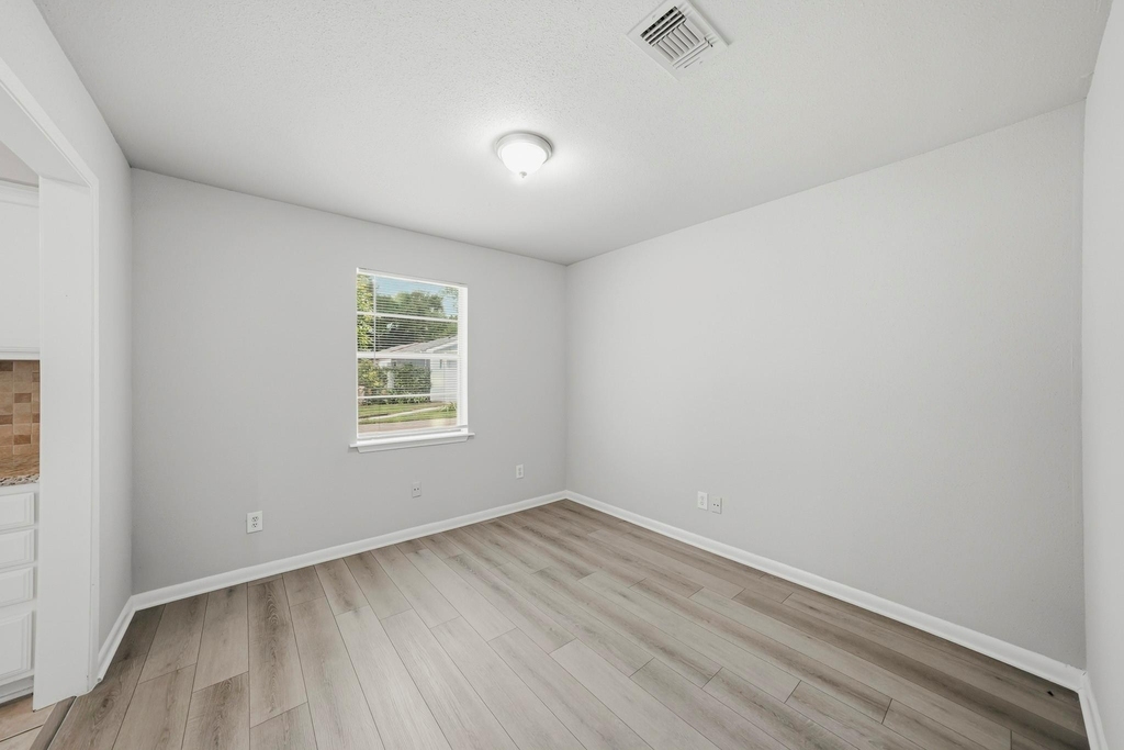 9036 Kerrwood Lane - Photo 2