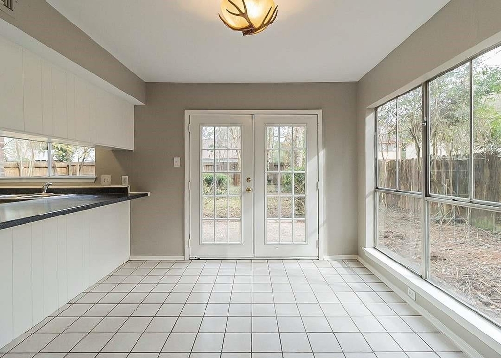 14410 Louetta Road - Photo 15