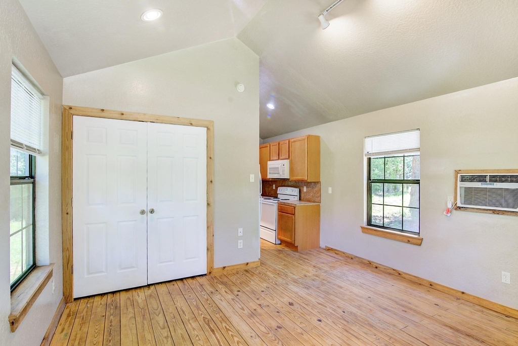 10521 Tanyard Road - Photo 2