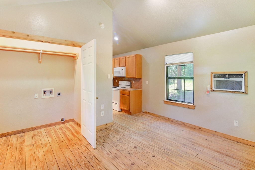 10521 Tanyard Road - Photo 1