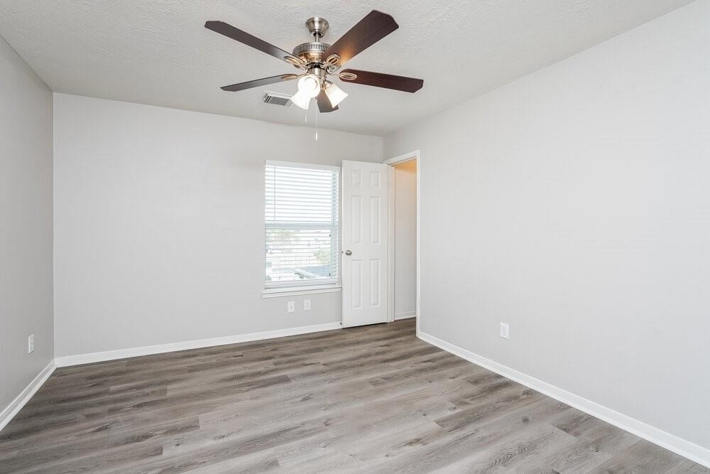 6206 Lovage Avenue - Photo 7