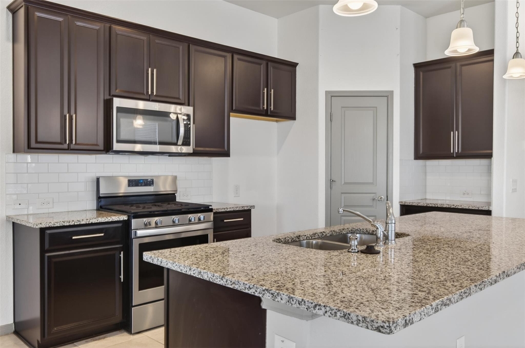 5202 Rue Dela Croix Drive - Photo 12