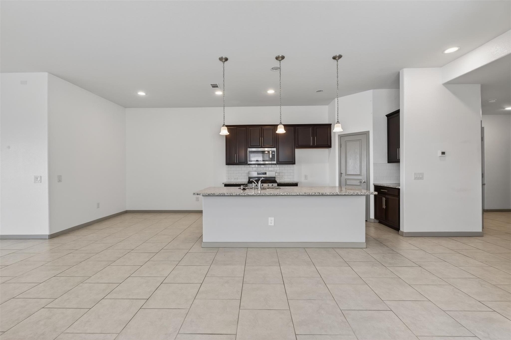 5202 Rue Dela Croix Drive - Photo 9