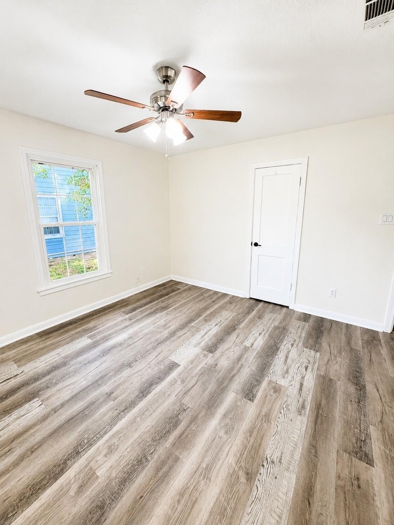 1007 Cowan Ave Avenue - Photo 6
