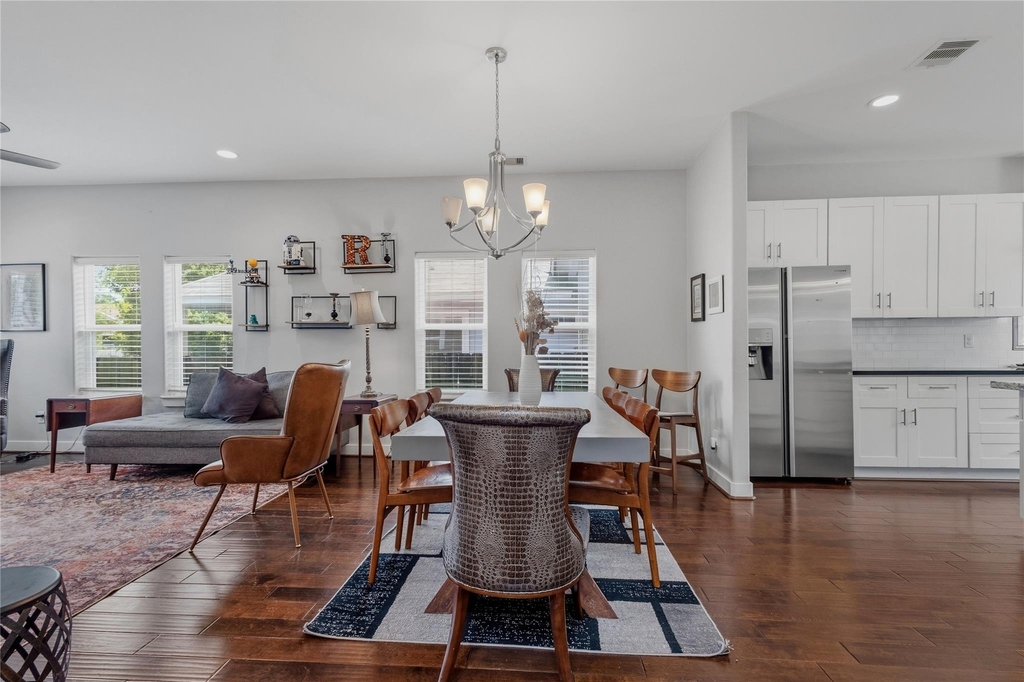 704 Vincent Street - Photo 18