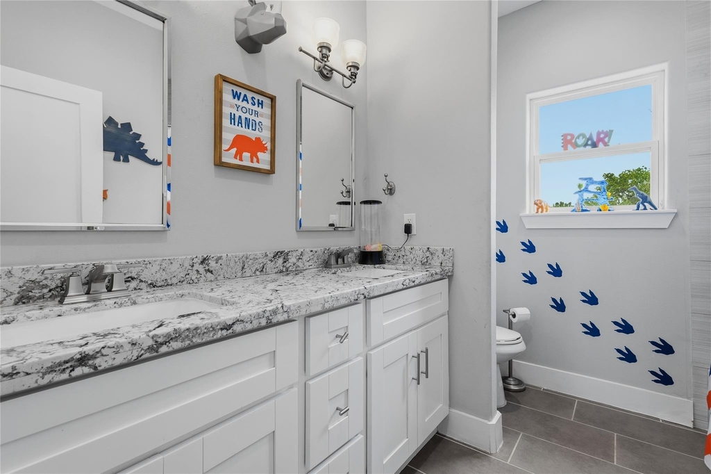704 Vincent Street - Photo 26