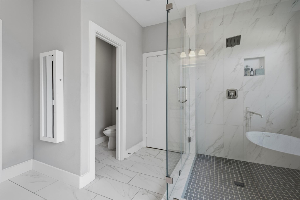 704 Vincent Street - Photo 11