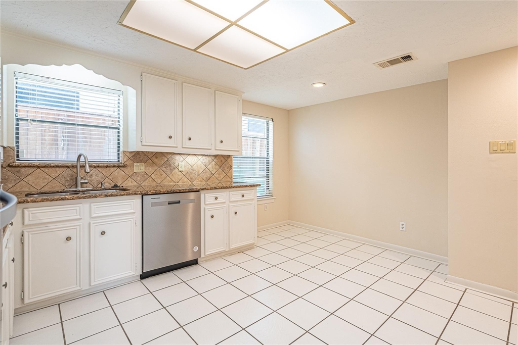 2306 Potomac Drive - Photo 13