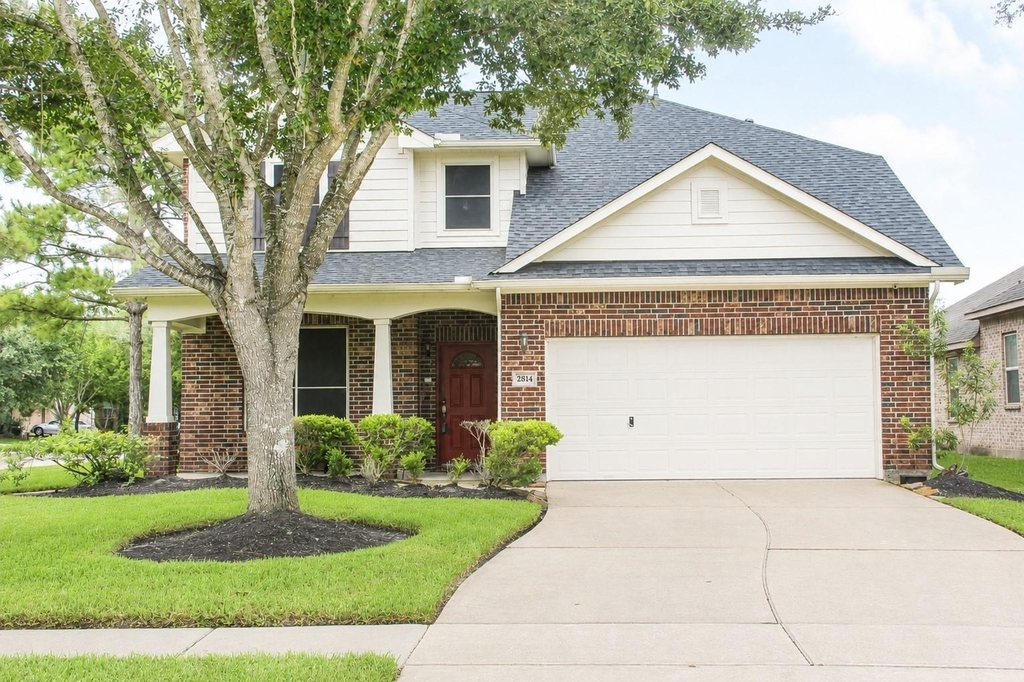 2814 Silver Bend Lane - Photo 1