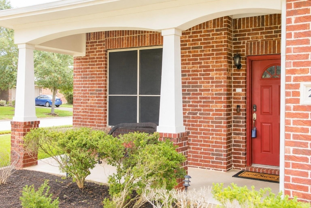 2814 Silver Bend Lane - Photo 3