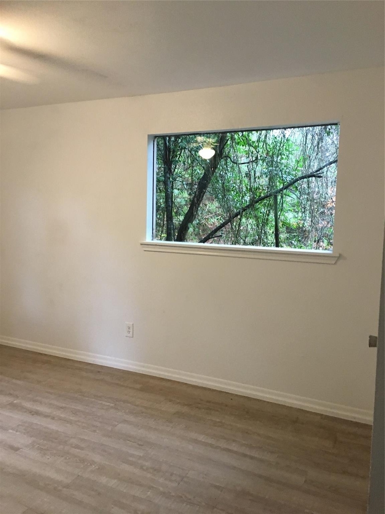 1641 Decker Street - Photo 11