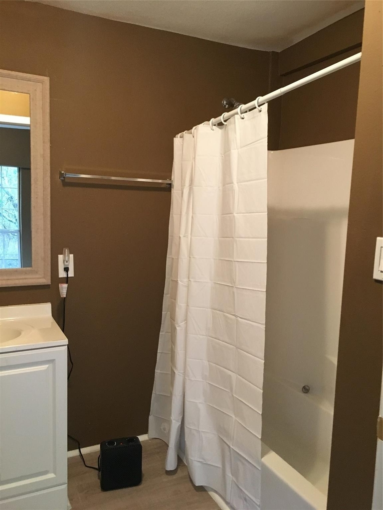 1641 Decker Street - Photo 7