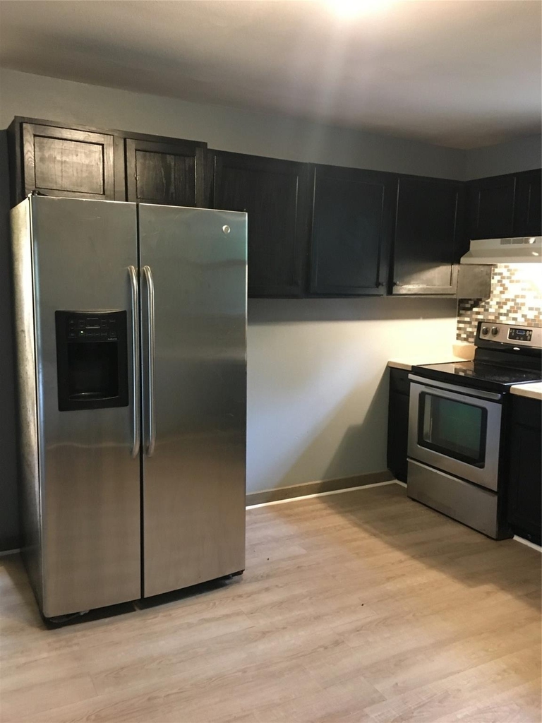 1641 Decker Street - Photo 10