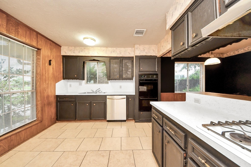 9126 Willow Meadow Drive - Photo 34