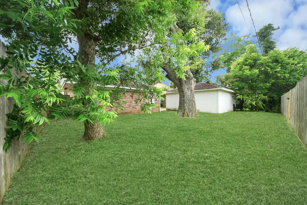 9126 Willow Meadow Drive - Photo 5