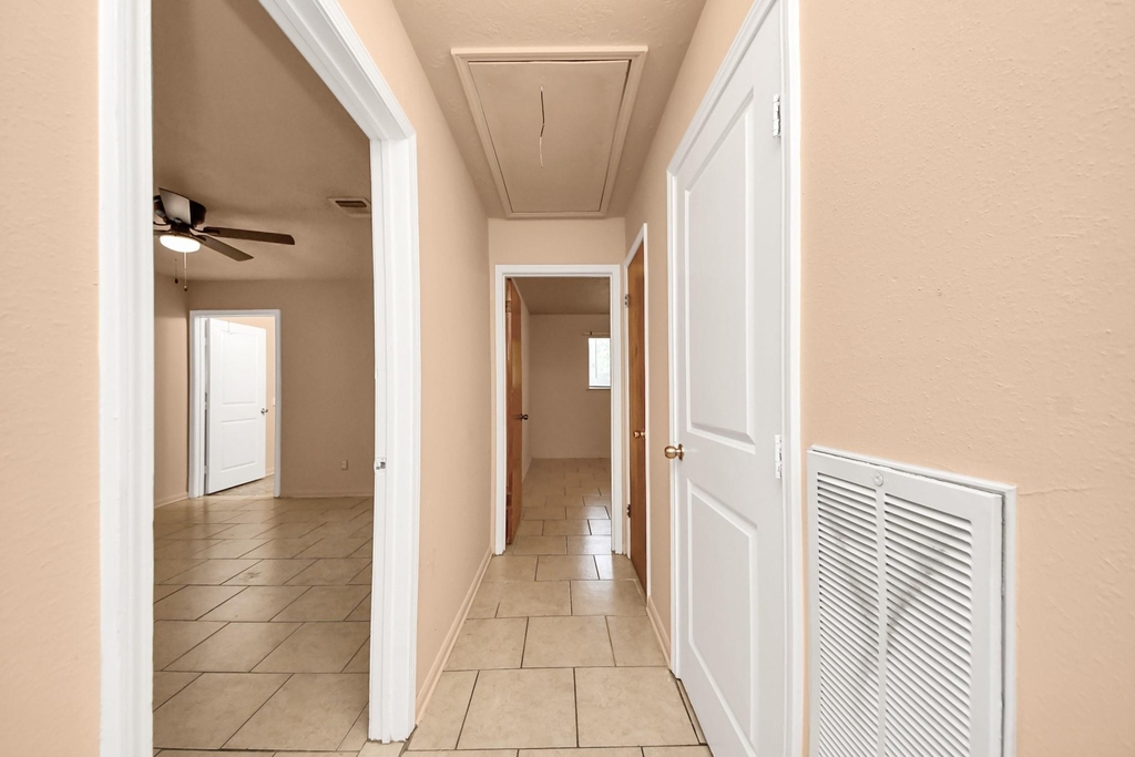 9126 Willow Meadow Drive - Photo 18