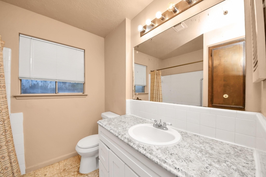9126 Willow Meadow Drive - Photo 14