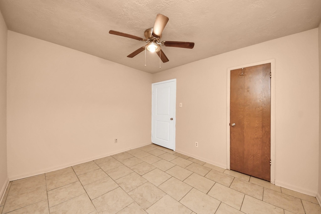 9126 Willow Meadow Drive - Photo 17
