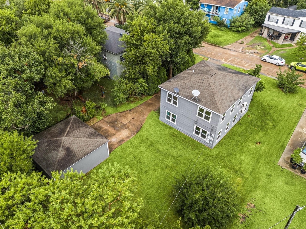 1119 1 St Avenue N - Photo 12