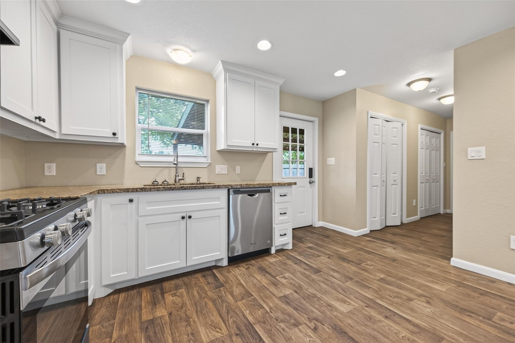 1708 Sycamore Avenue - Photo 12