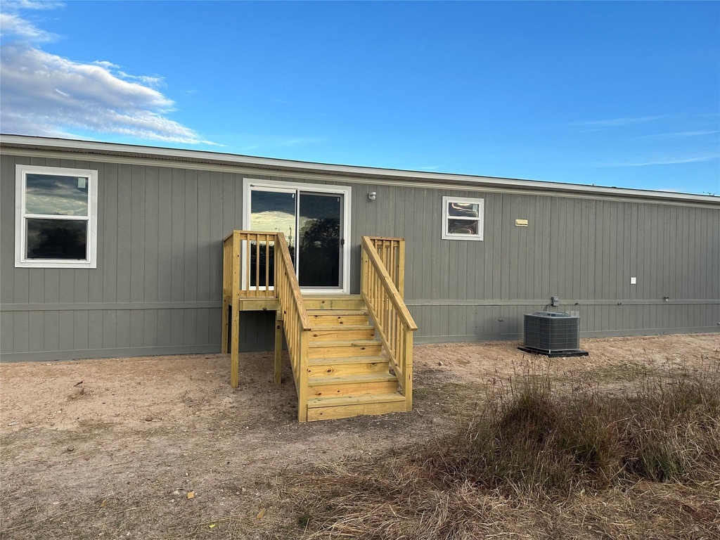 822 E Fannin Street - Photo 3