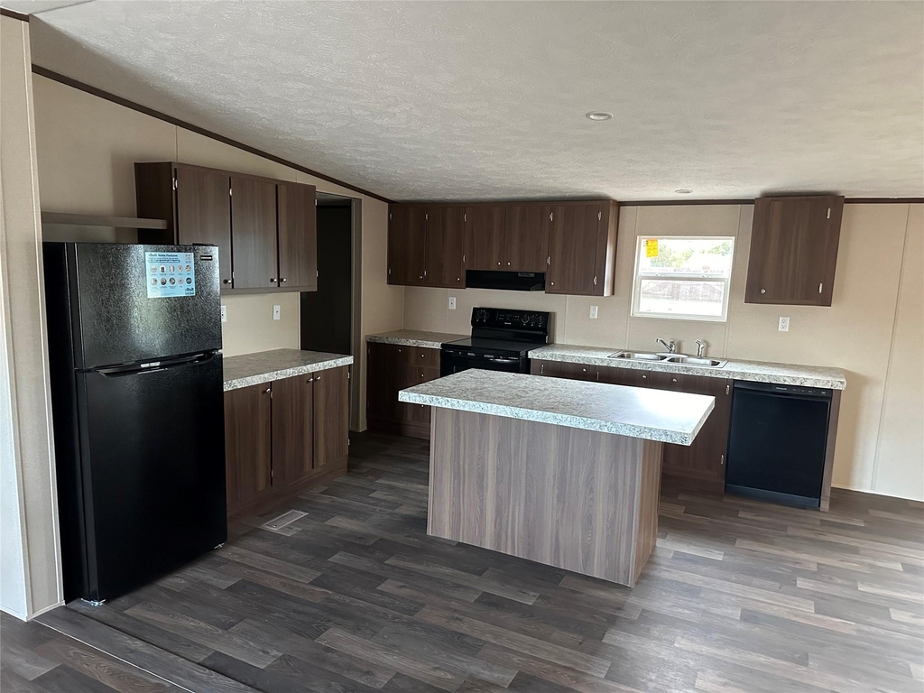 822 E Fannin Street - Photo 4