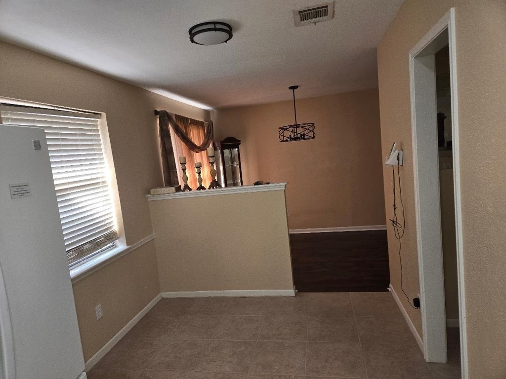 7911 Southmeadow Drive - Photo 6