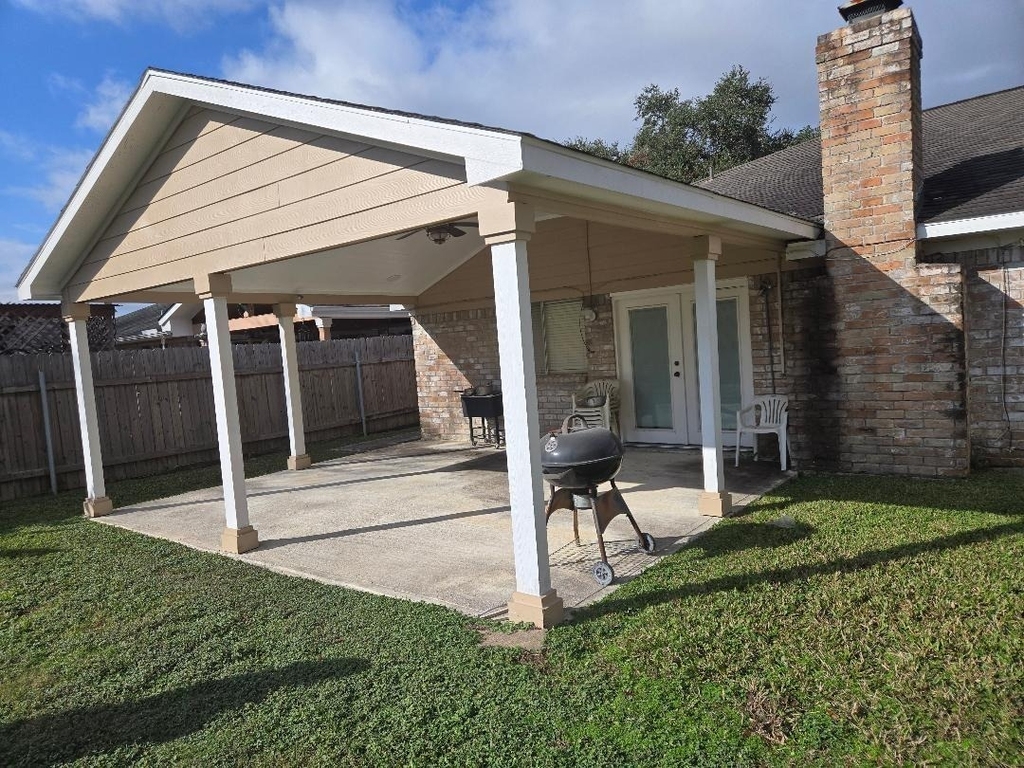 7911 Southmeadow Drive - Photo 1