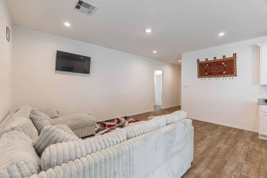 4318 Freya Pointe Drive - Photo 14