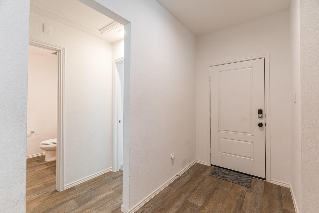 4318 Freya Pointe Drive - Photo 18