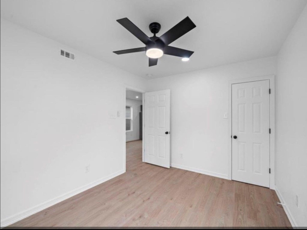 3521 Mcilhenny Street - Photo 1
