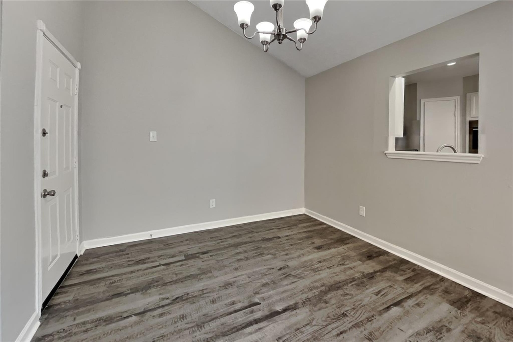 6823 Heather Hollow Drive - Photo 5